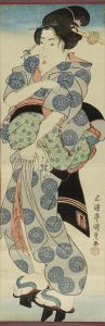 KUNISADA/Standing beauty in yukata, vertical diptych, mounted as a hanging scrollのサムネール